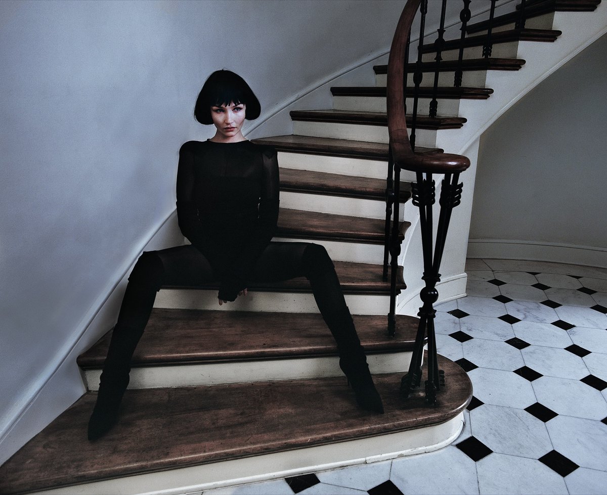 _joulian_'s tweet photo. Photography by Hannah De Vries, styled by Judson Harmon &amp; Jak McGrath, hair by Jenelle Oldham, makeup by Charlene Lefever https://t.co/BW1NRbwkhT