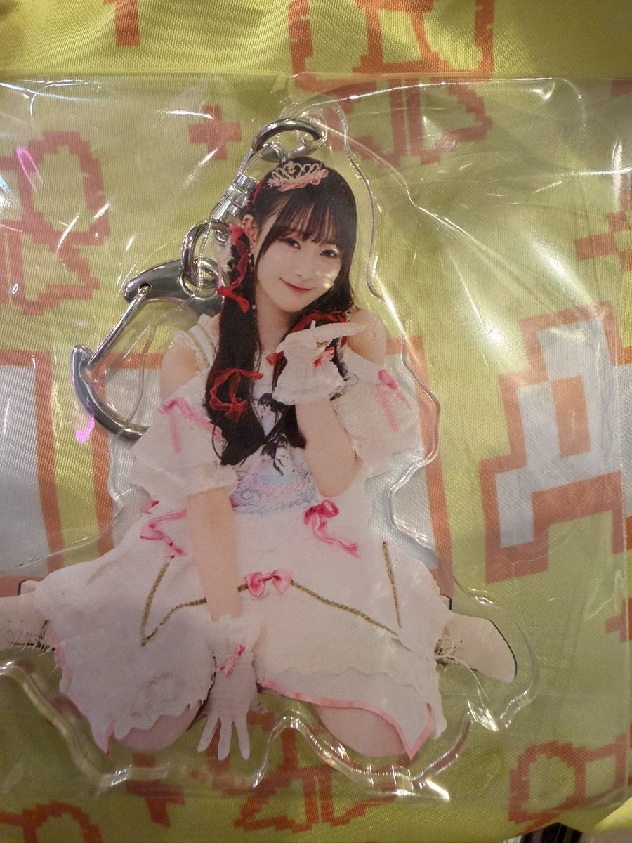 zlywbh's tweet photo. @pxrb_moechanlog 申し訳ありません、先程交換決まってしまいました。現在こちらの萌ちゃんなら手元にあるのですが💛との交換は難しいでしょうか。 https://t.co/sbeFZMChRJ