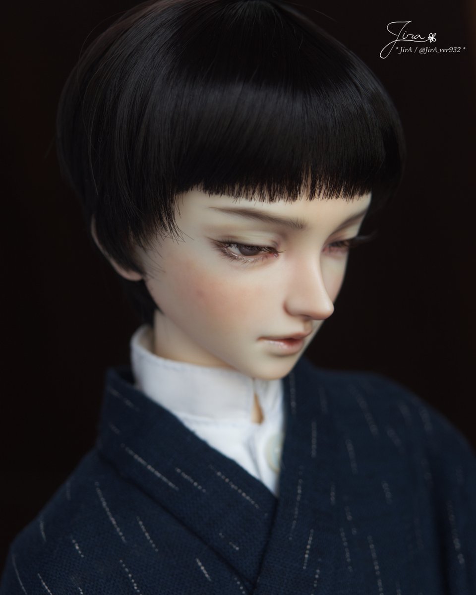 JirA_ver932's tweet photo. Volks SD17 レダ・ヴェニル フェア肌
Faceup commission 2026/10
神楽の社家の生まれ、アジア民族系異邦人の雰囲気を併せ持つ田舎の子というオーダー。
古風な顔立ちがイメージということで、目等のパーツは日本人、骨格は彫りを深めに、異邦人要素を入れてみました。
#レダ・ヴェニル #sd17 https://t.co/v5dRAxUHDP