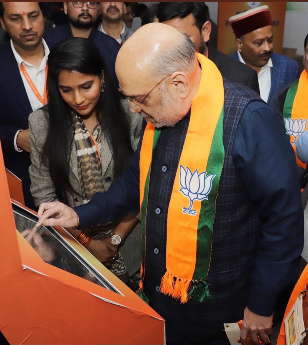 PoddarVaishali's tweet photo. Happy birthday to the GOAT @AmitShahJi 🫡🔥🇮🇳
Aura unmatched. Impact unmatched.

Still setting the bar. Still running the game. 💯

Jai Hind! 🇮🇳

#HappyBDayAmitShah https://t.co/R4f8uePzjM