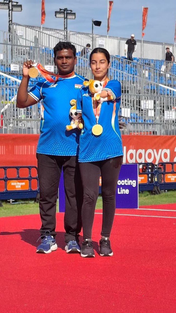 AshwiniVaishnaw's tweet photo. A Gold-winning performance by India’s archers! 🥇🇮🇳

Sheetal Devi and Toman Kumar win the Para Compound Mixed Team event at the 5th Asian Para Games in Aichi-Nagoya, Japan. https://t.co/7bxkxwnbXi