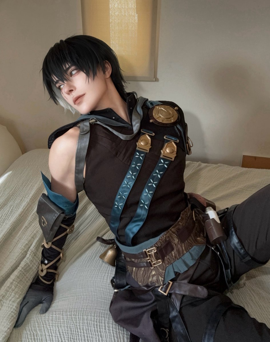 tmmt_san's tweet photo. ※cos/鳴潮

休憩中の景燃くん🏮 https://t.co/nQImHD4lnG