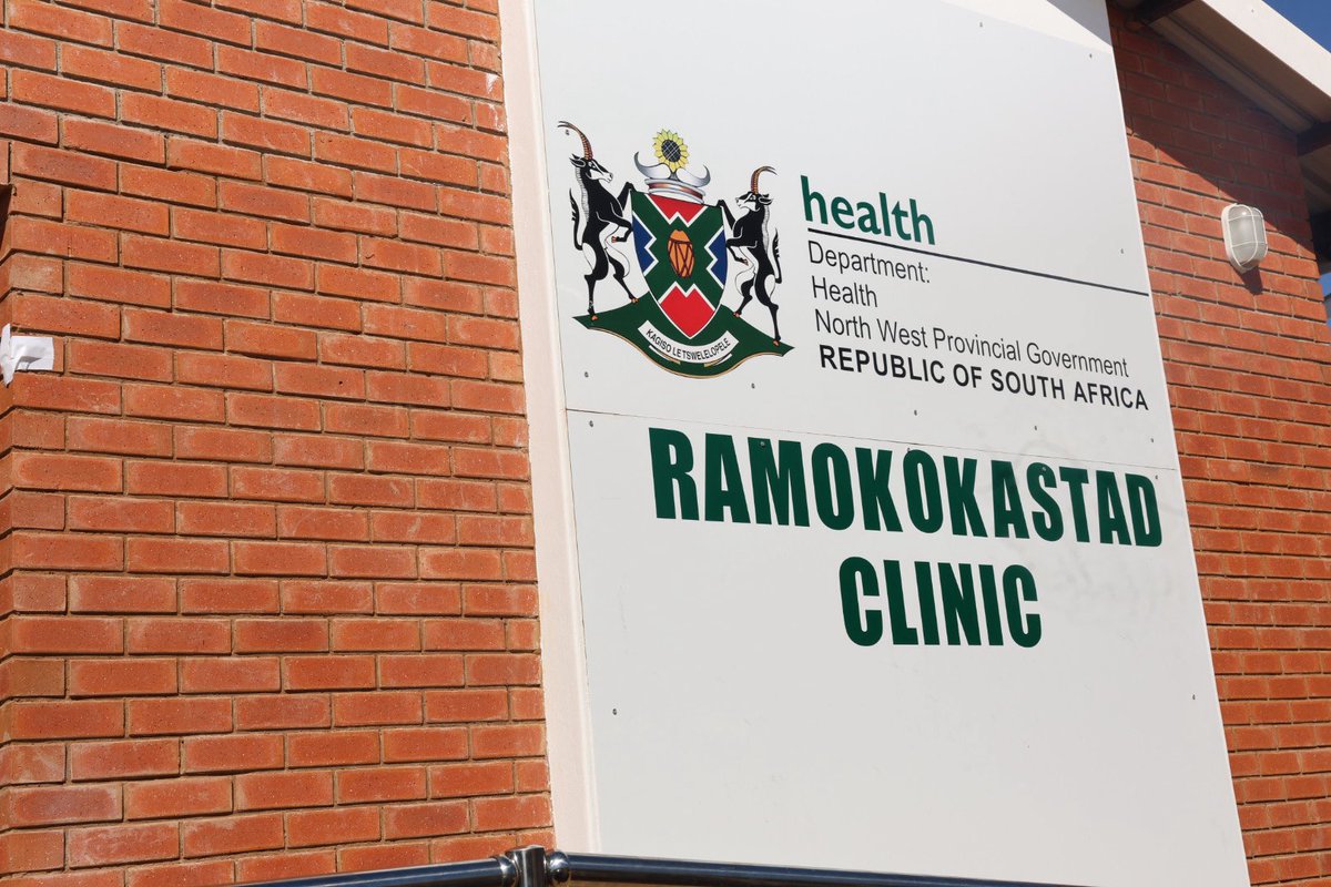 DMPR_ZA's tweet photo. Minister Gwede Mantashe with Deputy Minister Phumzile Mgcina are in Ramokokastad (North West) to handover Ramokokastad Clinic which is a Social Labour Plan Project by Northam Platinum Mine (Zondereinde) https://t.co/217E4IrL1C
