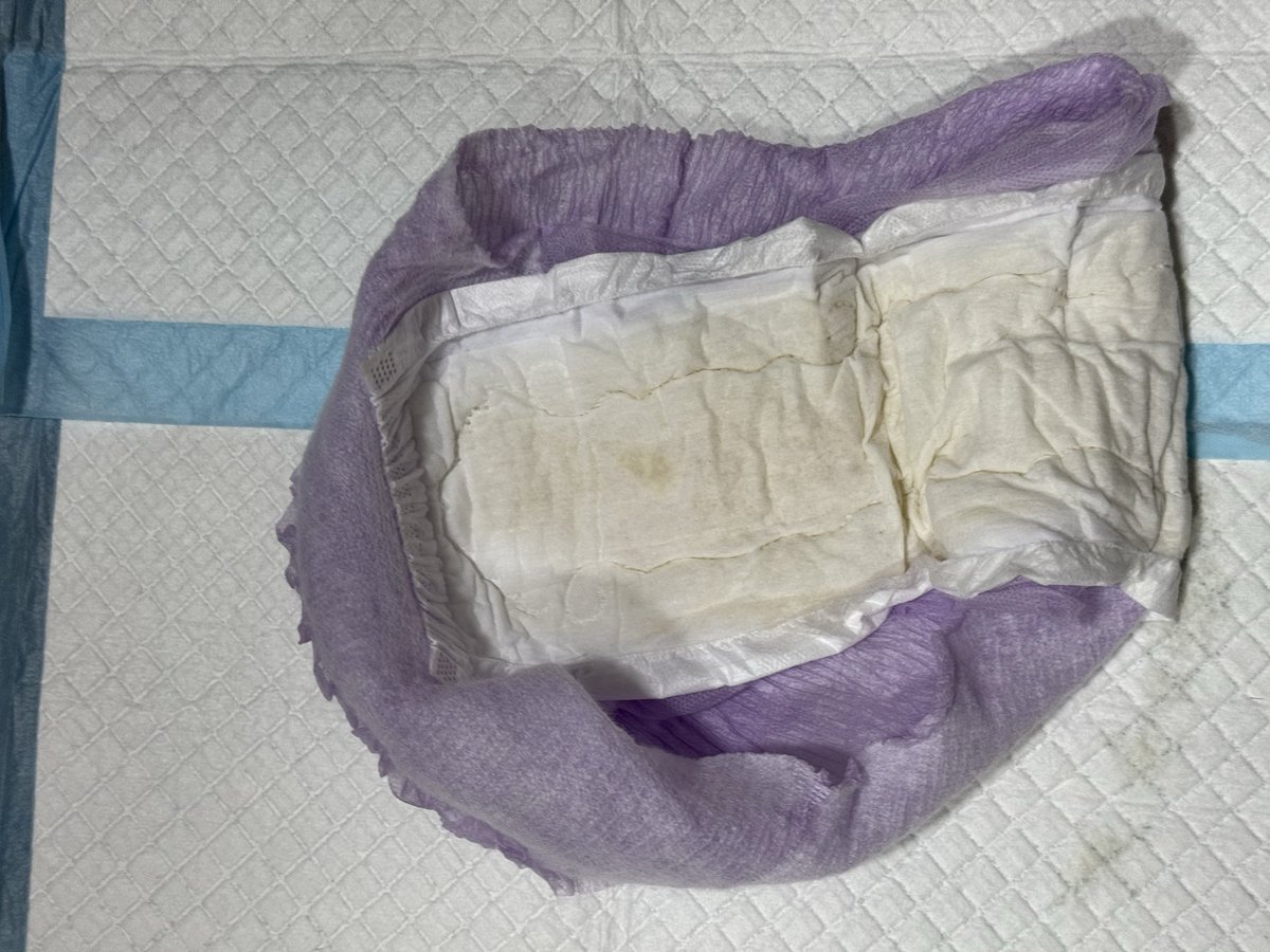 valngsk's tweet photo. Aftermath 😰

#diaper #wettingmyself #omorashi
#尿布 #卫生巾 #abdldiaper https://t.co/l0l0mIjKlA