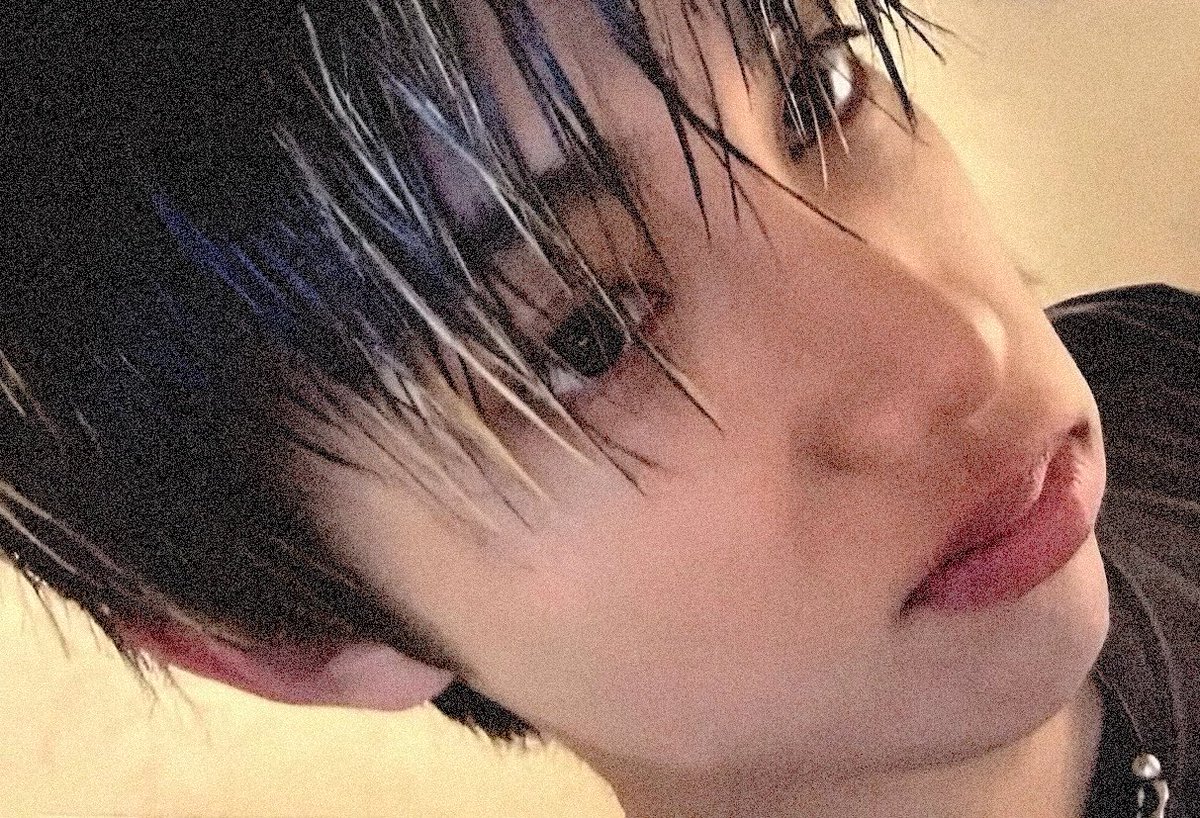 2yuIzz's tweet photo. #ShottieSelcaDay #4shosd #LNGSHOT
#롱샷 #RYUL #률 https://t.co/0zZFSa2jnd