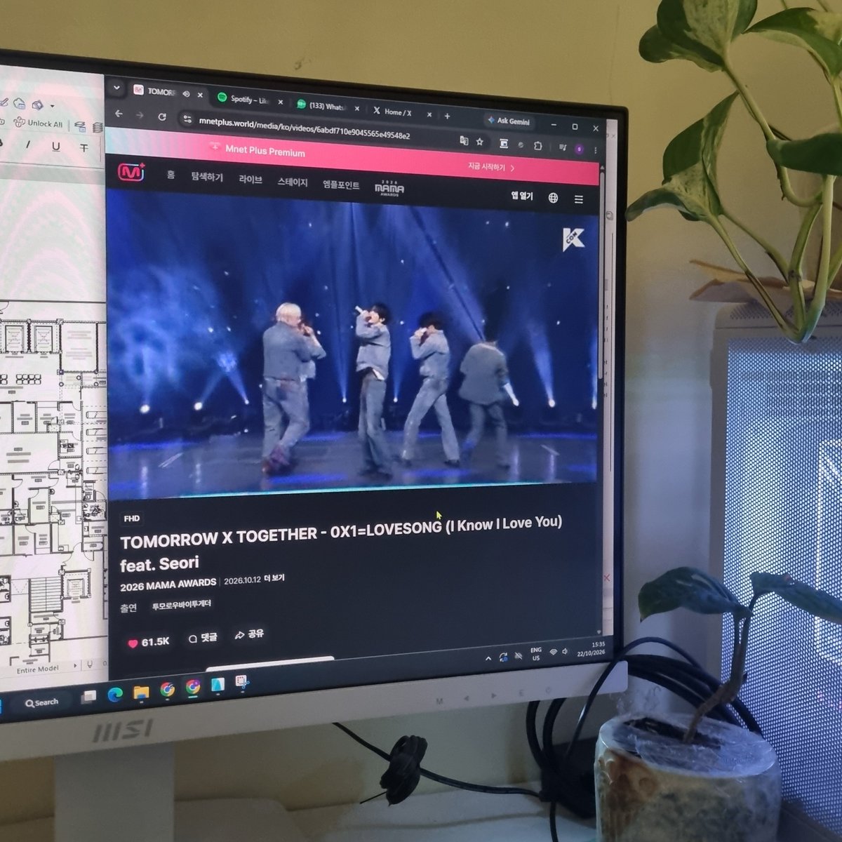 huengning's tweet photo. 🫩🫩🫩 i keep this video playing on repeat for 9 HOURS STRAIGHT everyday (while i'm working)

MOAaaa?? 🫩 ayo dong???😞😞😞 bisa disambi moaa https://t.co/088FHrjdbj