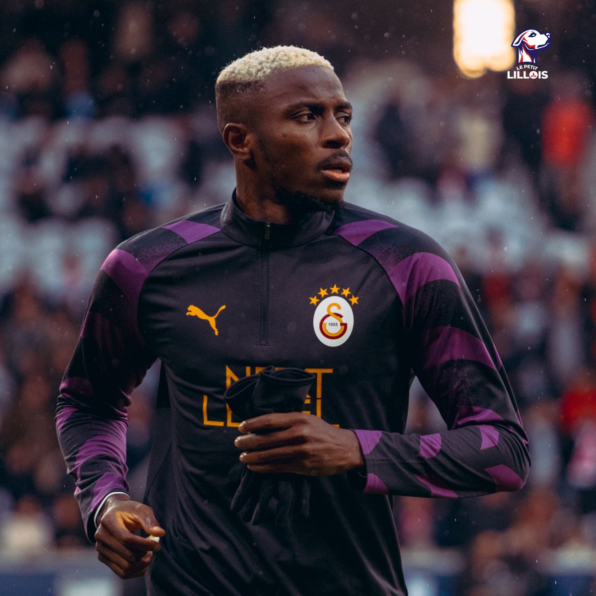 LePetitLillois's tweet photo. 🫶 Les mots de Victor Osimhen après #LOSCGS : « Revenir ici était très émouvant. C’est un endroit où j’ai beaucoup évolué dans ma carrière. J’aime tellement ce club et ses supporters. Je garde de très bons souvenirs de ma saison (au LOSC). Même si mon expérience a été un peu courte, c’était beau de revenir. »