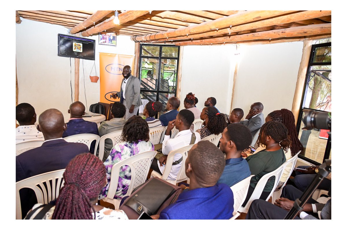 meyveis21's tweet photo. Pleased to congratulate the 102 teachers who graduated today after successfully completing the International Certification of Digital Literacy (ICDL)
#DoingForTomorrowToday
#MTNFoundation
#TogetherWeAreUnstoppable https://t.co/W4Wz1AfC36