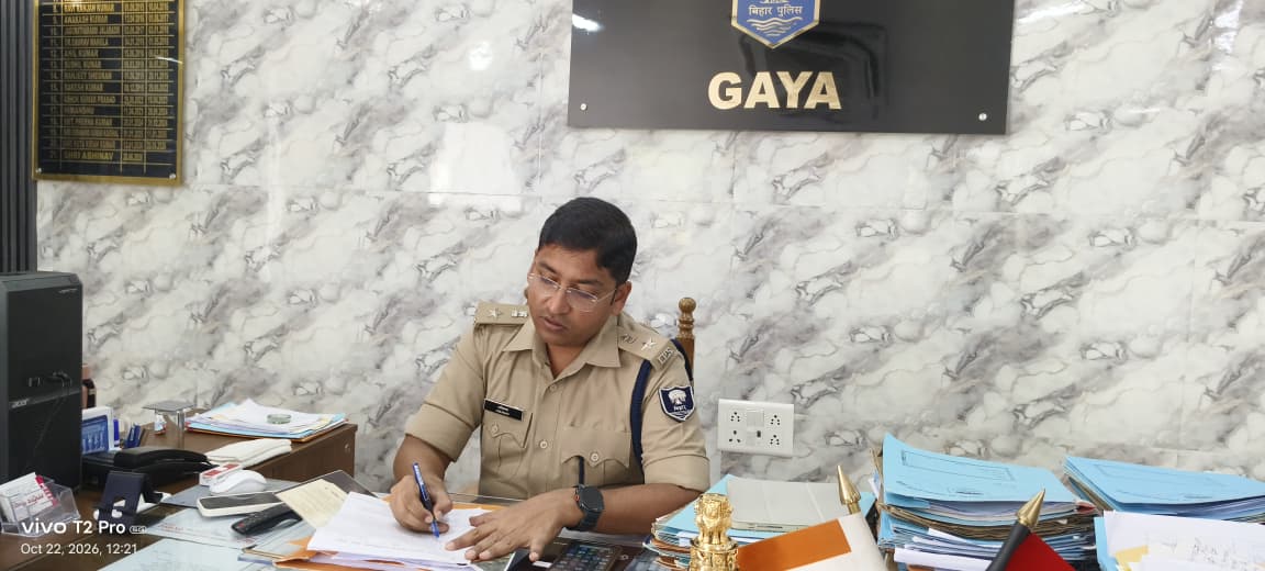 GAYAPOLICEBIHAR's tweet photo. प्रभावी समाधान के लिए संबंधित पदाधिकारियों को आवश्यक दिशा-निर्देश प्रदान किए गए। (2/2)
@bihar_police
@IPRDBihar
@gaya_dm
@IgMagadh
#Gayapolicebihar
#gaya 
#bihar 
#government 
#DDNEWSBIHAR https://t.co/wiFRIchaJE
