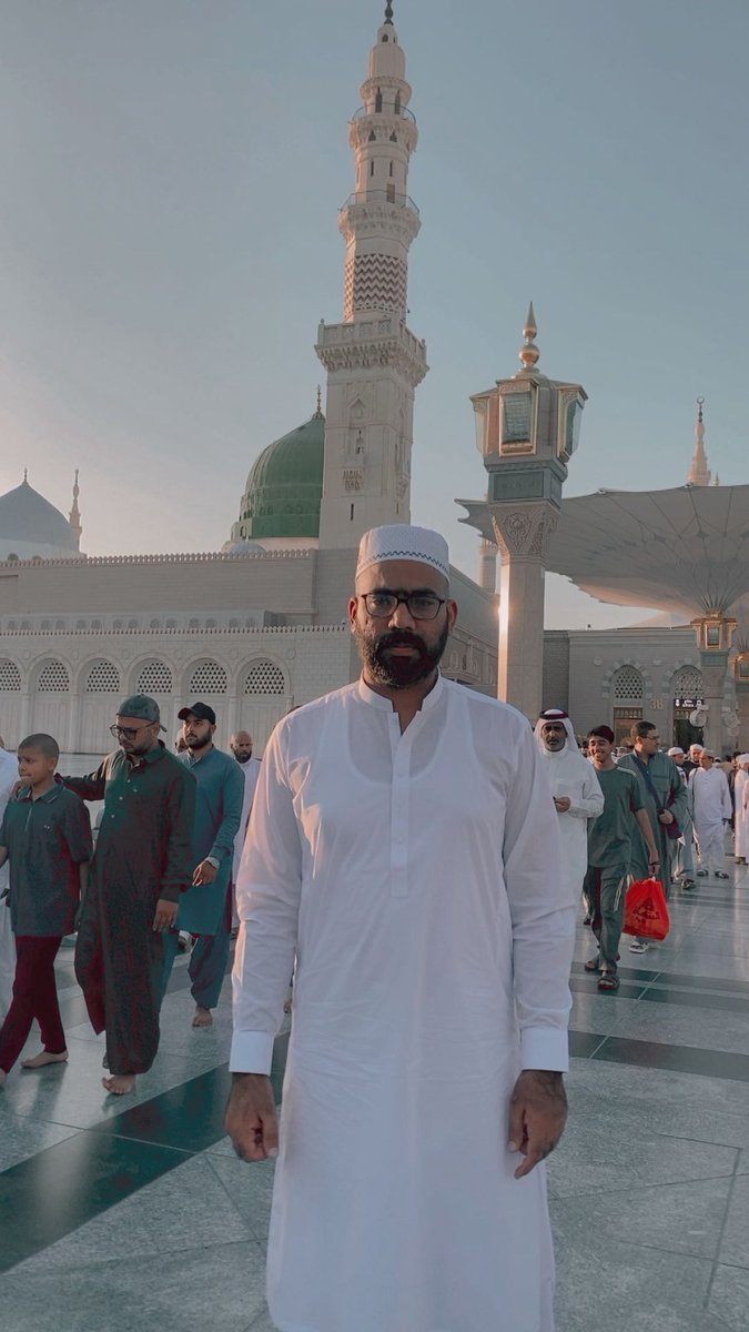 fizzabe47's tweet photo. اللّٰهُمَّ صَلِّ عَلٰى مُحَمَّدٍ وَّعَلٰى آلِ مُحَمَّدٍ ﷺ 🤍🌹

مدینے کی فضاؤں میں جو سکون ہے، وہ دنیا کے کسی کونے میں نہیں۔ 🕌💚

یا اللہ! بار بار حاضری نصیب فرمانا، اس شہرِ محبت سے کبھی دور نہ کرنا، اور ہر عاشقِ رسول ﷺ کی مدینے حاضری کی دعا قبولل فرمانا۔ آمین https://t.co/vqiLpLmdat