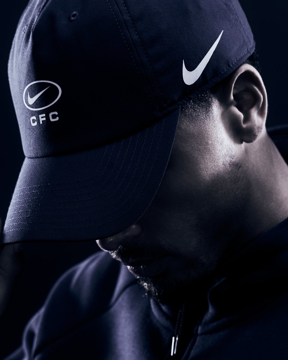 ChelseaFC's tweet photo. Designed to catch the light. ✨👀​ ​ 

A closer look at the Nike Reflective Pack. Performance-driven silhouettes meet metallic finishes and reflective detailing. 

The Nike Reflective Pack.​ Available in-store and online.