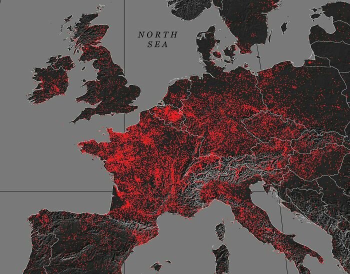 TheEpicStats's tweet photo. Concentration Of Castles In Europe https://t.co/kGK6qsScis