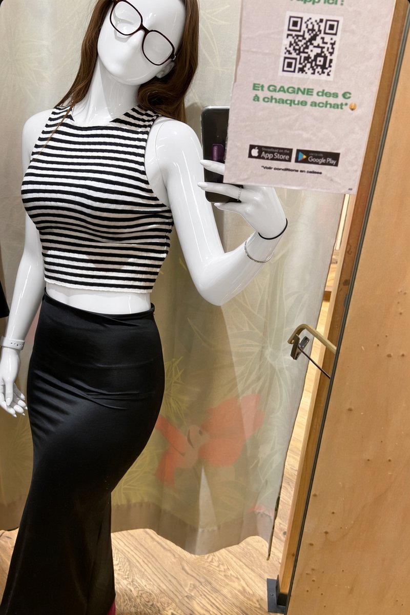 MarinMannequin's tweet photo. @tibu_le is such a good little worshipper that he asked me to censor and transform into a mannequin his irl, and begged to post so everyone can have a look at her 

Be like him and join the collection 🤍 https://t.co/L4in75UrLX