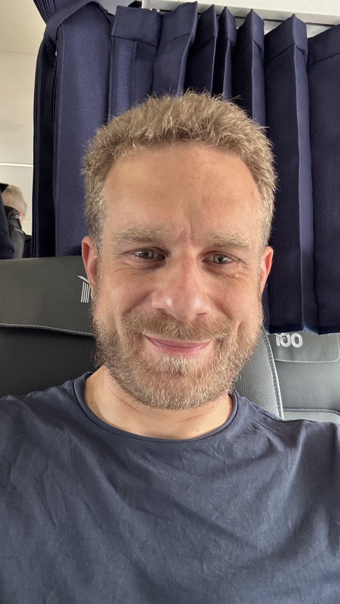 maxedapps's tweet photo. Omw to @cityjsconf Athens! 💪 https://t.co/w387OCcRGO