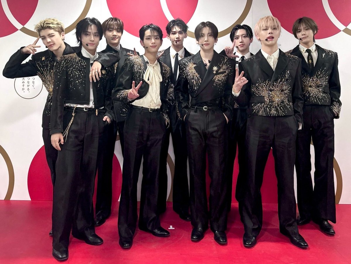 rururuuu51's tweet photo. I vote  #andTEAM for Fan’s Choice Male at #2026MAMAVOTE

🐺🐺🐺🐺🐺🐺🐺🐺🐺

❤️🤍❤️🤍❤️🤍❤️🤍❤️ https://t.co/V394HrhS2z