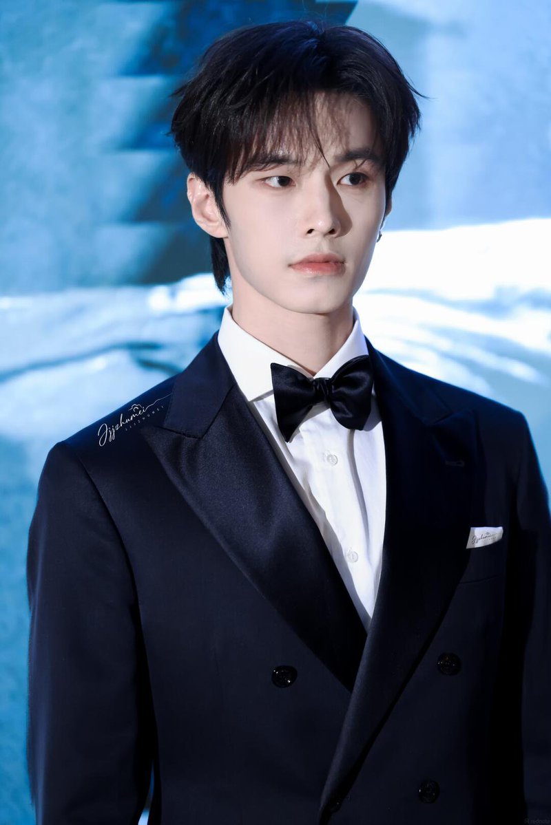 dolphinaple's tweet photo. The Great Gatsby, Chinese 2026 version 💜 
#HeYu #LiLandi https://t.co/DAfL7mKLPH