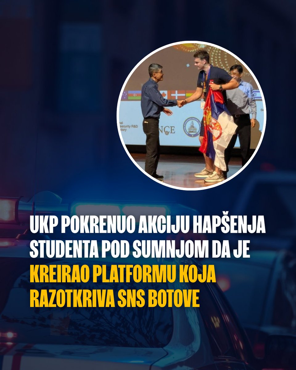 KPromeni's tweet photo. Pripadnici Uprave kriminalističke policije, po nalogu Višeg javnog tužilaštva u Beogradu, pokrenuli su akciju hapšenja studenta Računarskog fakulteta Andreja Premovića iz Raške, koji se sumnjiči da je kreirao platformu https://t.co/oZypB96h38 sa više od 32.000 naloga botova Srpske napredne stranke na društvenoj mreži X, objavio je N1.

Na portalu „https://t.co/oZypB96h38” objavljena je baza botovske platforme „https://t.co/D1LOIxhj5m”. Analiza nedeljnika Vreme, koja se oslanja na tu bazu, pokazala je da je stotine zaposlenih u javnim ustanovama tokom radnog vremena radilo za botovsku mrežu SNS-a.

Inače, student Premović je sredinom 2025. godine osvojio zlatnu medalju na Međunarodnoj olimpijadi iz sajber bezbednosti (ICO) u Singapuru, čime je ostvario jedno od najviših priznanja u pojedinačnoj konkurenciji na tom takmičenju.