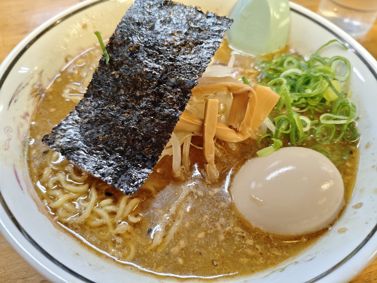 saba_sushi__'s tweet photo. 今日は木曽福島近辺で仕事
御嶽スキー場の頂上付近で仕事して、木曽福島スキー場で早割Ticket買って、夜ご飯は諏訪のハルピンラーメン
木曽福島から諏訪まで遠征しました笑
美味しかった！
また来ます😋 https://t.co/2s2DumH2J3