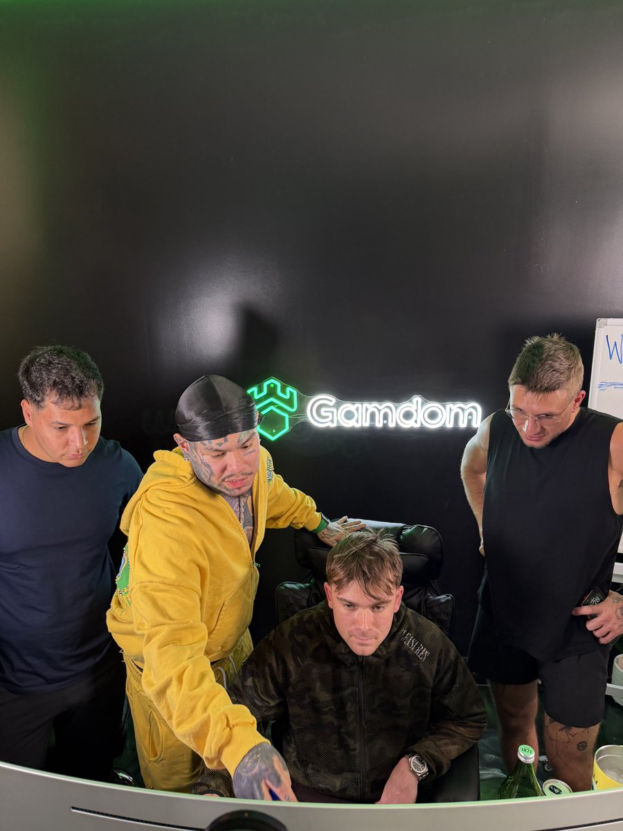 lucaonclip's tweet photo. 🎉 $50 GAMDOM GIVEAWAY! 🎉

Giving back to the community while this absolute legends cook @gamdom !

💰 2 WINNERS — $25 TIP EACH!

❤️ Like this post
🔁 Repost
👥 Tag 3 friends in the comments
🎮 Drop your Gamdom username below
⏰ Winners drawn in 72 HOURS!
Good luck, legends! https://t.co/4IO9l6gHXF