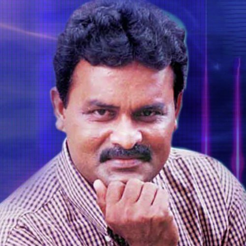 seenuramasamy's tweet photo. இயேசு பிரானின் அற்புதங்களின் பெருமையை சொல்லும், "கேளுங்கள் தரப்படும், தட்டுங்கள் திறக்கப்படும், தேடுங்கள் கிடைக்கும் என்றார்", எனும் திருவசனப் பாடலின் வழி
தன் அன்பின் குரல்வளத்தால் 
என் இதயத்தில் நீங்கா 
இடம் பிடித்தவரும் 
​திரைப்பட பின்னணிப் பாடகருமான
திரு,கிருஷ்ணராஜ் அவர்களின் மறைவுக்கு என் ஆழ்ந்த இரங்கல்கள்.

என் இதயபூர்வமான 
அஞ்சலி 🙏🕯️
​
 https://t.co/k31zcDHlAw

​#SingerKrishnaraj #RIPKrishnaraj #TamilPlaybackSinger #DevaSongs #Tribute