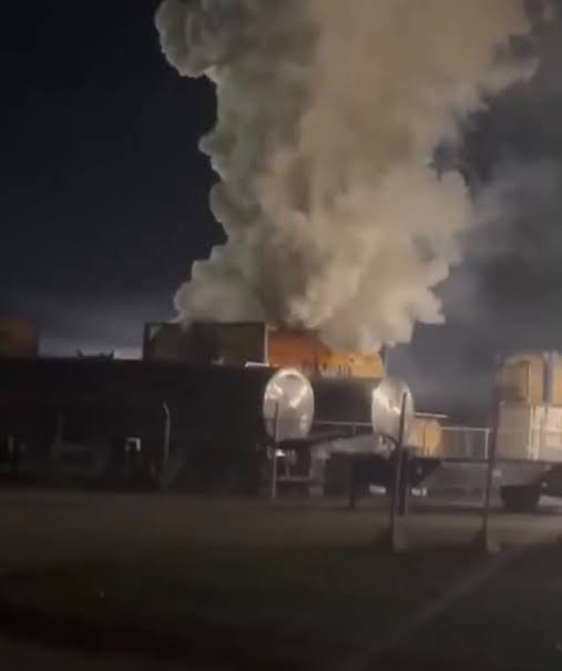 Sait71960020's tweet photo. toledo chemical leak` glycidyl` glycidyl methacrylate

https://t.co/HoYIca7RHz

mc tank toledo
mc tank
toledo weather
mc tank transport toledo
chemical explosion ohio
1266 progress ave toledo ohio
toledo zoo
mc tank terminal toledo
#mctank #glycidyl
#toledochemicalleak https://t.co/IW4l4WCiCL