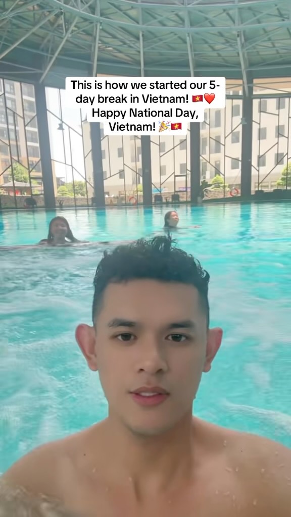 melolozano's tweet photo. Kicking off our 5-day break in Vietnam. Happy National Day, Vietnam! https://t.co/krkD6Vx072