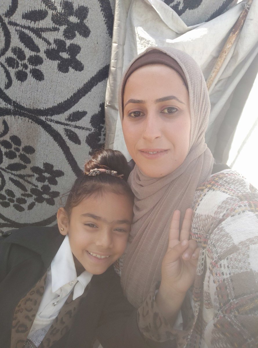 sham5164's tweet photo. 💔 GAZA IS FACING THE NIGHTMARE OF FAMINE AGAIN.

Yesterday, I spent the entire day searching for bread for my family. I found none. Bakeries have closed, food has disappeared from markets, and prices are unbearable.
I will never forget people collapsing in the streets from hunger. I am terrified of reliving that nightmare, especially with my sick mother-in-law and my family depending on me.
Our religions may differ, but our humanity is one. Hunger knows no borders.
🙏 My family urgently needs food and basic necessities. Please donate, quote, and repost our story. Every act of kindness matters. ❤️
https://t.co/cjJdVIvqOW
@hsnyldrm1979  @tayloralexia6 
@BulentY_  @academic_la