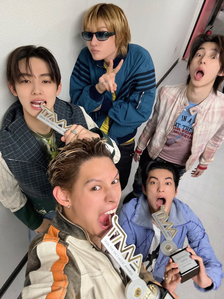vu_ca_nhu's tweet photo. @cortishieldvn Your handsome faces double the impact of the show. You command the entire arena tonight. #CORTIS #코르티스 https://t.co/7CD38lt3co