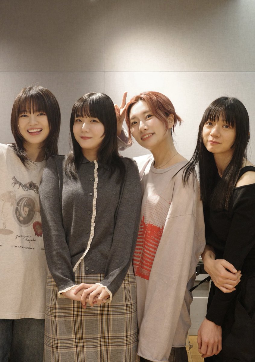 yoshizawakayoko's tweet photo. 歌う星バンド💫

guitar 弓木英梨乃
bass 関根史織
drums YUNA

いよいよ今週末からはじまります！
楽しみだよ😌
https://t.co/pFbfS8MCxP https://t.co/Amaj99hZb1