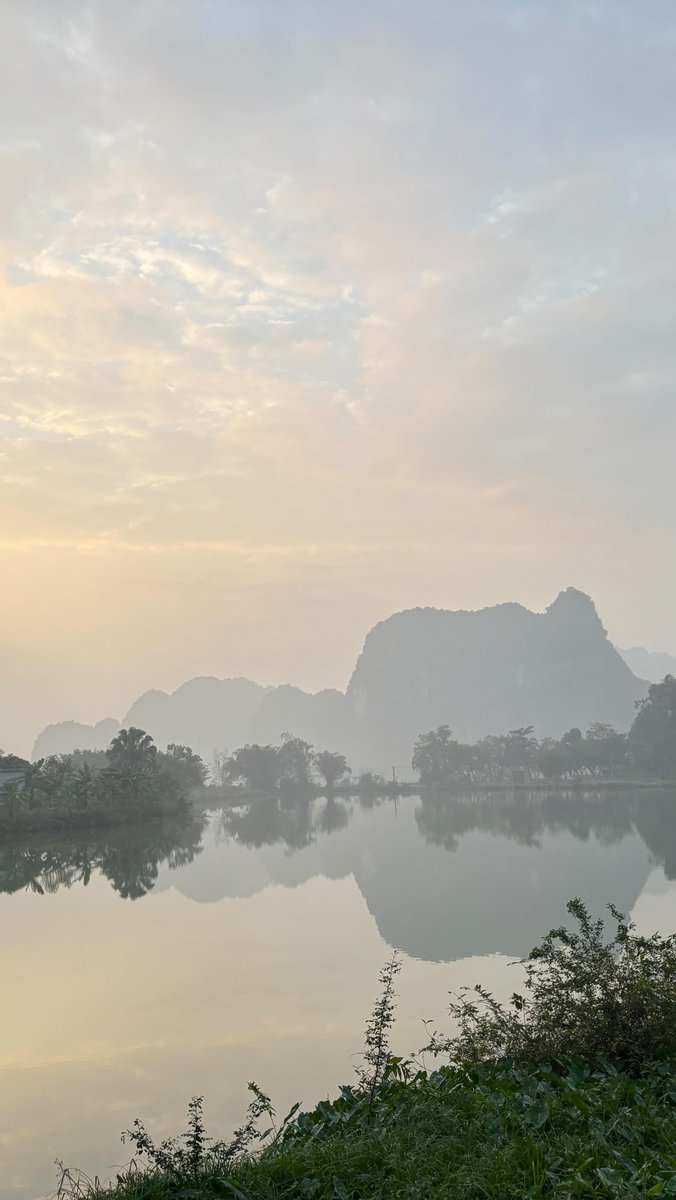 phimchanok_Ps's tweet photo. This view definitely beats a spreadsheet. https://t.co/xZh6L3qXg1