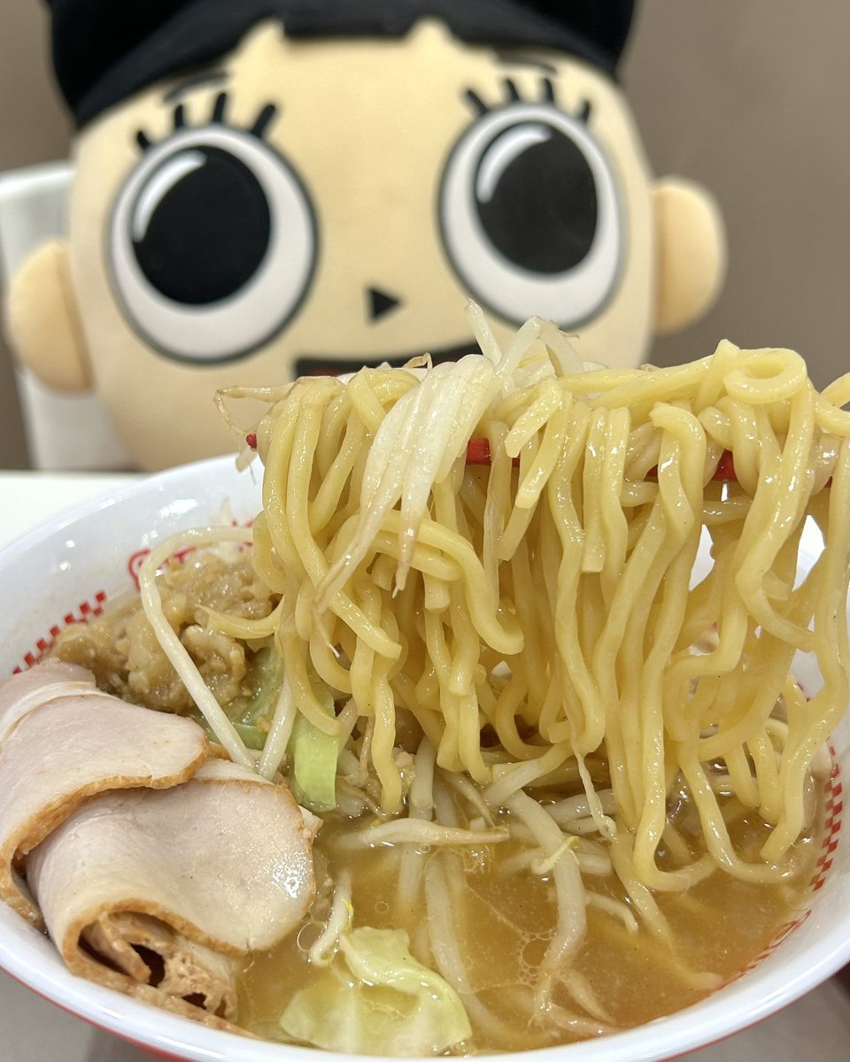 gourmet_nagoya's tweet photo. スガキヤの二郎系ラーメン「スガジロー」と「スガジロー油そば」が本日から限定登場しています https://t.co/n5bv7VDQJb