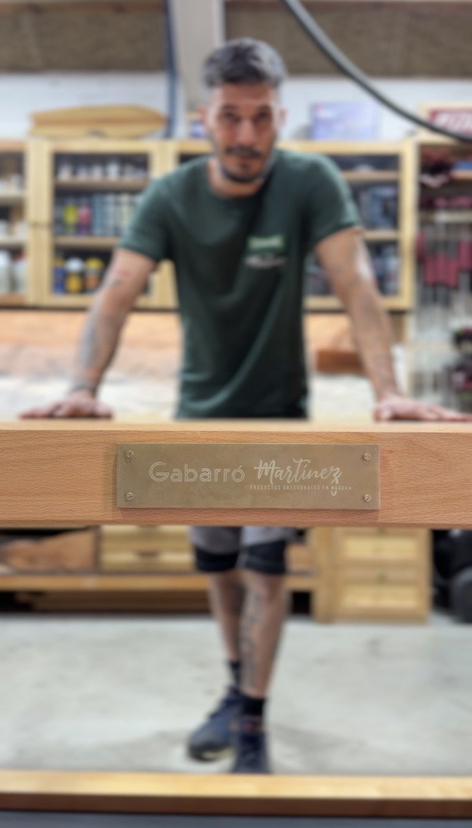 CDICV's tweet photo. GABARRÓ IMPULSA EL TALENTO ARTESANO A TRAVÉS DE SU COLABORACIÓN CON EL EBANISTA E INFLUENCER JOEL MARTÍNEZ

@GabarroHermanos 

🔗https://t.co/rjiyOSVTJT

#CDICV #LaCasaEAD #Gabarró https://t.co/tQEVTiHlZN