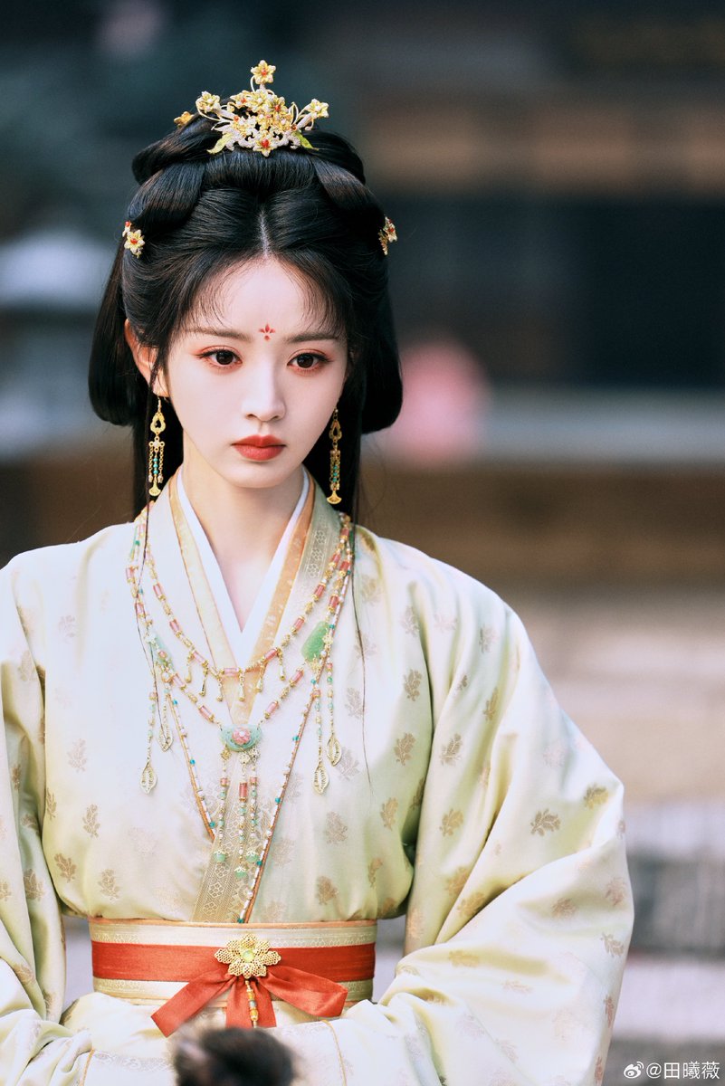 txweei's tweet photo. flashback dikit, sepadet apa jadwal #tianxiwei waktu syuting #wherethemaskends selama 114 hari

xiwei bahkan bilang sendiri kalau syuting drama ini bikin dia ngerasa emosinya campur aduk bgt sampai bener-bener terkuras, baik fisik maupun mental https://t.co/l7MRpzMqxs