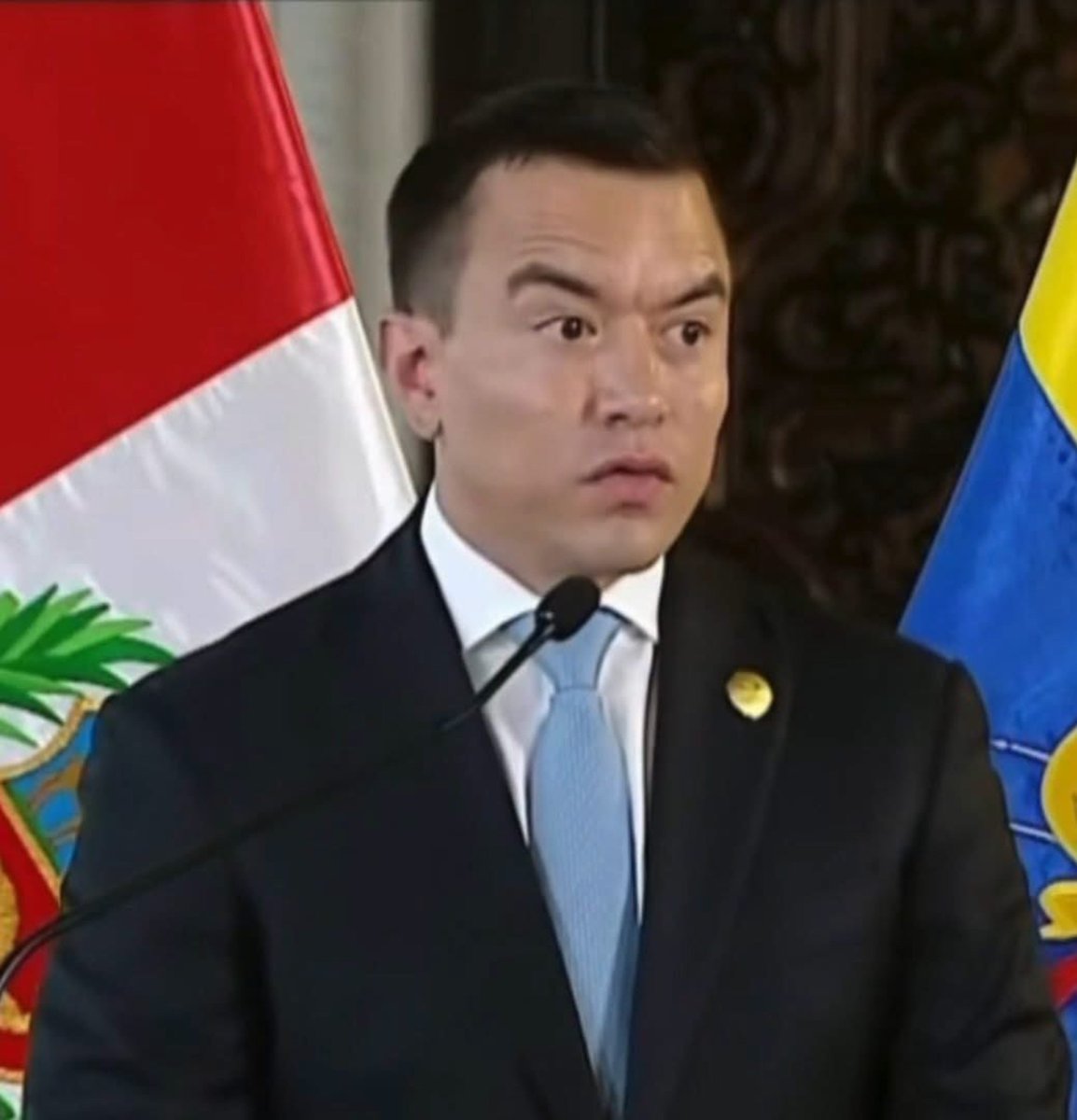 SexyTarnished10's tweet photo. El ambateño más "Simpático" vs el Guayaco menos pinta https://t.co/9JvOWzX9Um
