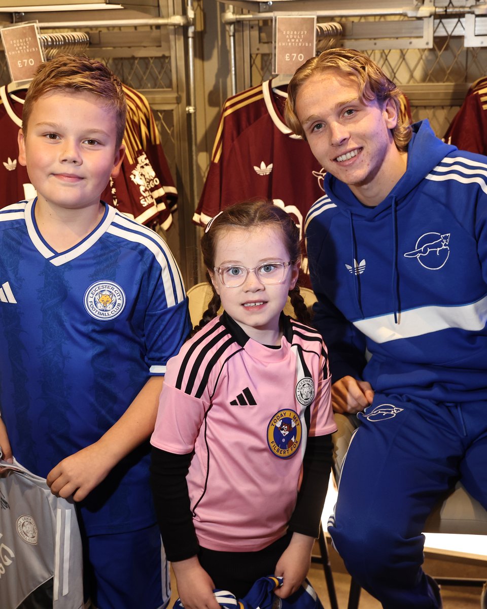 LCFC's tweet photo. Meeting two young Foxes 🦊

Thank you to all of you who were able to join us this half-term in the Foxes Fanstore 👋 https://t.co/9kHB0KsBmy
