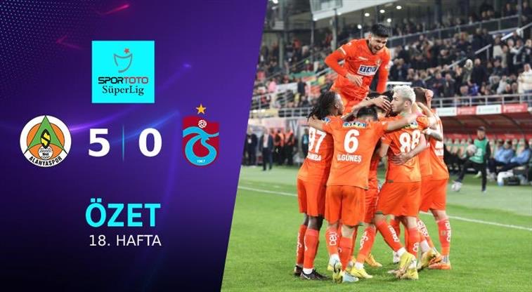 azatlrs1's tweet photo. @METO196761 @kovaonana Hamsi baban Beşiktaş amk 30 yıllık maçları  koyma sen her sene anadoludan fark yiyorsun https://t.co/RnUON5yykO