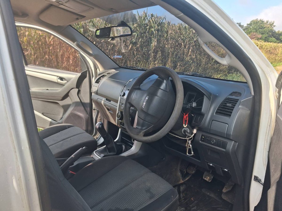 PawnCar's tweet photo. Isuzu Dmax 4ประตูสูง ปี12 2.5 เกียร์ธรรมดา ดีเซล ราคา 130,000

ช่องทาง ติดต่อ
Tel. 085-514-1790
Line @car_speed (มี@ด้วยนะครับ)
หรือกด link นี้ https://t.co/L2n32wjcGV
Twitter @PawnCar

🌺
#รถหลุดจำนำ https://t.co/IxUmdhYWd7