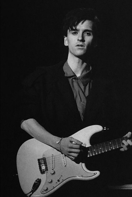 konvekse's tweet photo. Johnny Marr https://t.co/ZrtyArU8EK