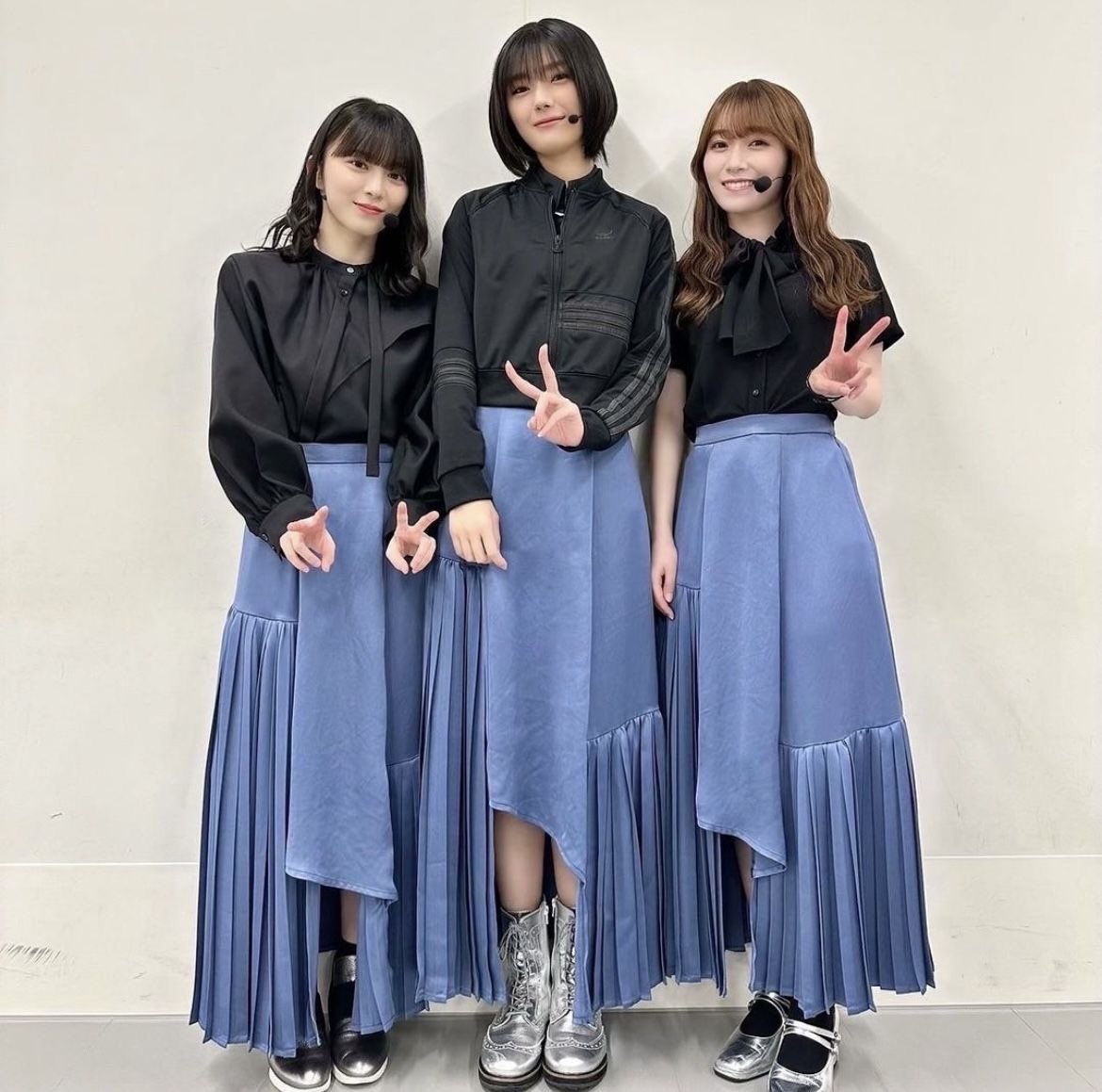 katamiraiwo's tweet photo. feeling nostalgic over the start over era <3 https://t.co/XfN77MjmyR