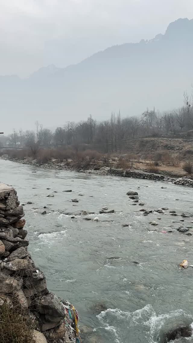 DjDorek's tweet photo. Cold winds, wild hearts, and mountains that leave you humbled. Kargil. https://t.co/VNWSSqSqHD