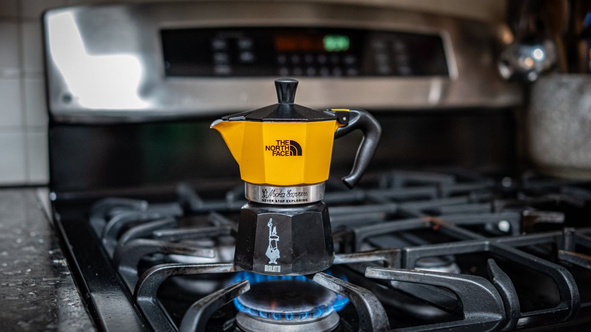outsidemagazine's tweet photo. This old-school brewer is perfect for coffee lovers on the go. https://t.co/VXgclF9fJn https://t.co/bHjmgGFEAA