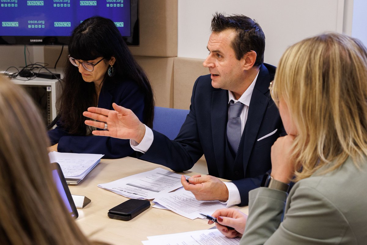 osce_odihr's tweet photo. @EndStatelessns @oscehcnm @coe @ENStatelessness We brought together government experts, civil society and international partners to identify practical steps to close these gaps and help ensure every child can acquire a nationality.

📸 Piotr Dziubak https://t.co/t5FheWm0rN