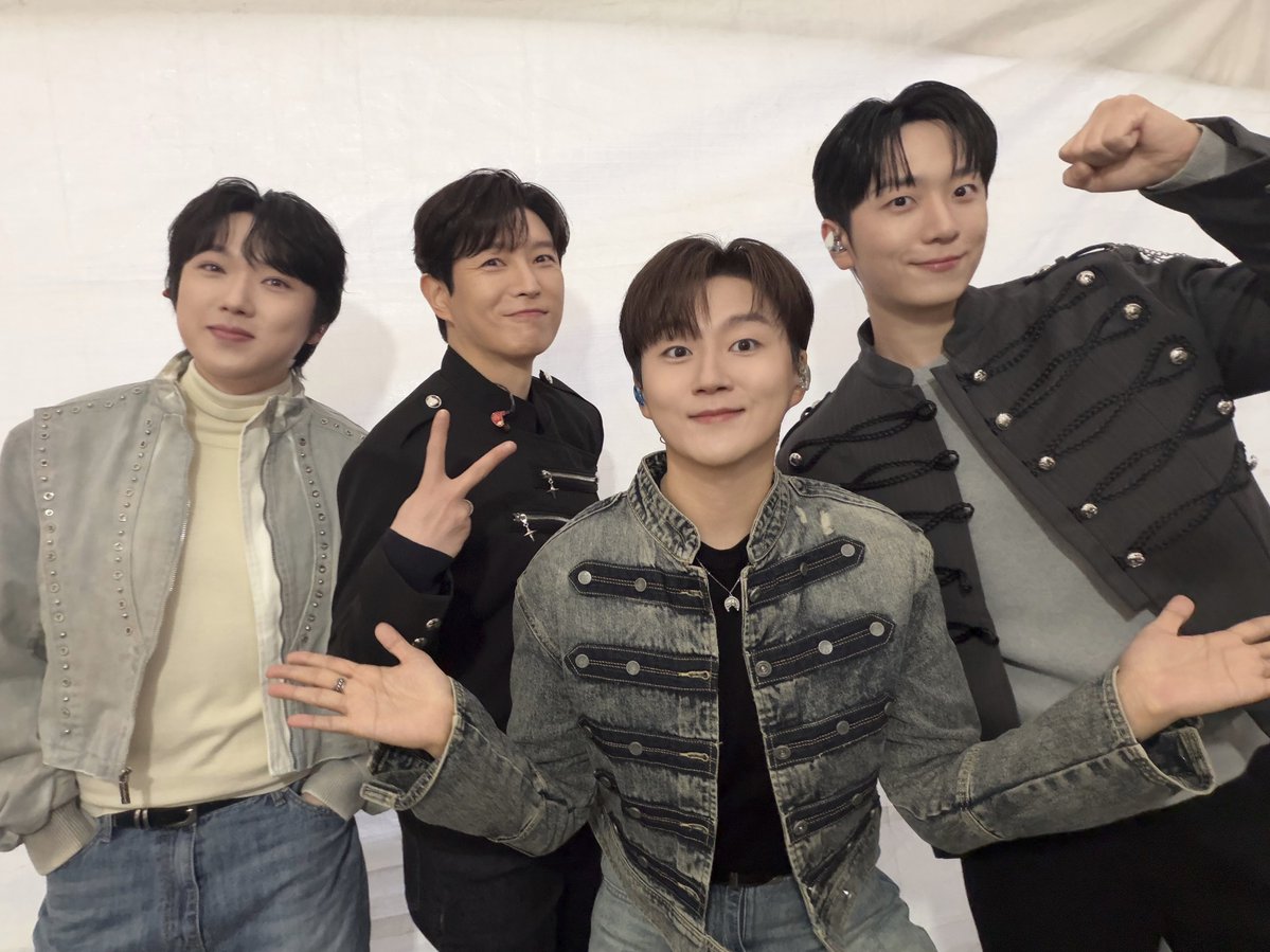official_fore's tweet photo. [📸]

261022 제10회 예산장터 삼국축제 종료!

좋은 무대의 기준을 묻는다면,
포레 이전과 이후로 나뉜다💚

#포레스텔라 #Forestella https://t.co/cd838ScnvT