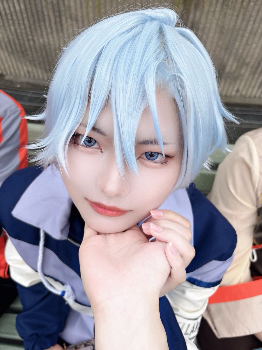 aaaa_kkkkt's tweet photo. 〖Cosplay〗

一人で☔️❄️

 #18trip_cos https://t.co/P2EaJnLvO5