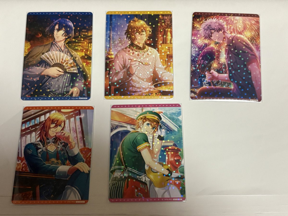 dolly09macaron's tweet photo. 交換、うたプリ、シャニライ、ビジュコレ、アニメイト、BOX、特典、Vol.1

譲　真斗、那月、レン、翔、蘭丸
求　Vol.1、BOX特典、トキヤ(１点)
　　Vol.3、アニメイト特典、トキヤ(枚数制限なし) https://t.co/FWkAnpg2Oq