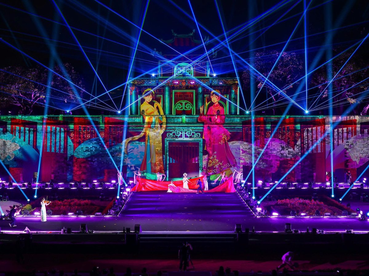 RomiSarmiento3's tweet photo. The World Culture Festival returns to Hanoi, 1-4 October 2026. Explore cultures from 50 countries through food, film, fashion, performances, art and interactive games at the Imperial Citadel of Thang Long. https://t.co/XUal1c61b0