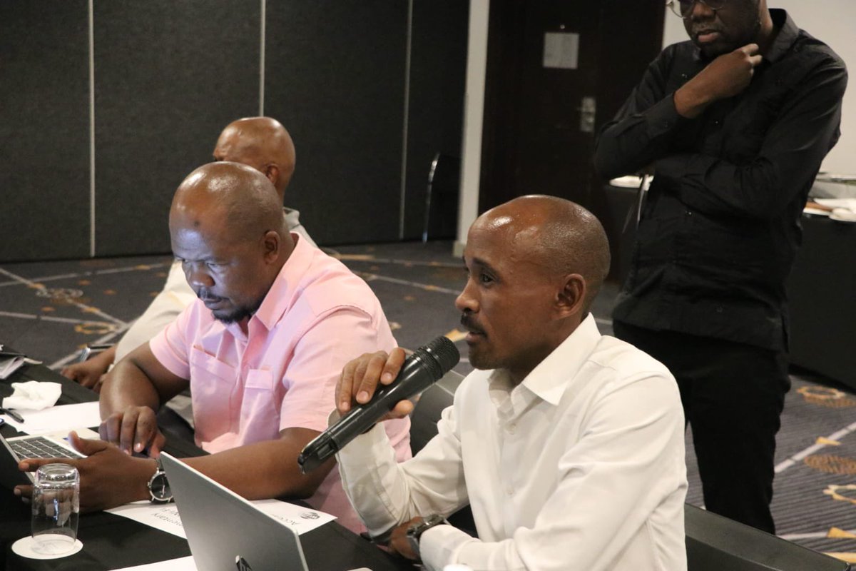 gpgSocDev's tweet photo. Through the District Developmental Model, the Department remains committed to promoting integrated, people-centred social development services that respond to the socio-economic challenges facing communities across Gauteng.

#GrowingGreatCommunities #SocialDevelopmentMonth https://t.co/erWKNwuKMz