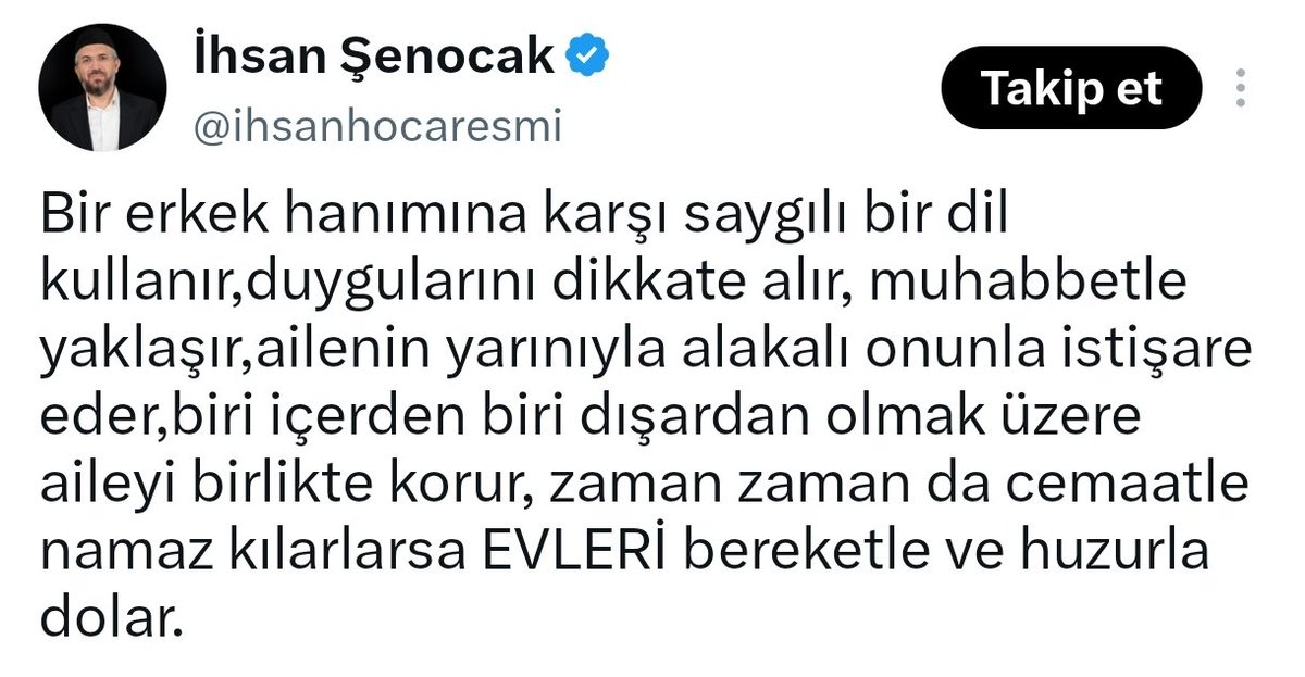 aysemerveciftci's tweet photo. Hiç erkeklere konuşmuyor diye çirkefçe iftira attığınız hocanın,
Erkekleri eleştirdiği sürüyle içeriği var sosyal medyada.

Ama çeyrek asırdır İFAM'da dindar ve ahlâklı erkek yetiştirmesini görmeyen toksik miyoplar, bunları da görmez tabi.

Hiç bi erkek de üşüşmemiş "Sen nasıl erkekleri eleştirirsin!" diye.
Ama kadınlara 'gık' dediği anda organize örgüt gibi çörekleniveriyorlar bi anda,
Tıslayarak hocayı ısırmaya yer arıyorlar.

Sağa kaydırın ve engerek dilinizi densizce hocalara çıkarmadan önce,
Vızıldadığınız adamların bir ömür boyu salonlarda, rahlelerde, kürsülerde erkeklere ettikleri nasihatlere, vaazlara bi bakın.

Hastalıklı feminen kaprislerin nüksettirdiği histerik ataklarınızdan daha faideli bi iş yapıyorlar bu adamlar:

Evine-eşine peygamberî ahlâkın izinde erkek gibi erkek yetiştiriyorlar.

Şu kaht-ı rical devrinde bir avuç kalmış üç-beş mustakim hocayı da sizin viyak ciyak cazgırlığınıza yedirmeyeceğiz.