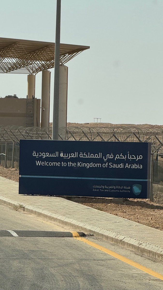 ur4p22's tweet photo. الحمد لله الذي بلغنا المملكة العربية السعودية لأداء مناسك العمرة، وصلنا إلى بلاد الأمن والأمان أرض الحرمين الشريفين سائلين الله أن يديم على المملكة أمنها واستقرارها ورخاءها وأن يحفظ قيادتها وشعبها من كل سوء🇸🇦❤️🇮🇶💚 https://t.co/sHxNXmRXpk