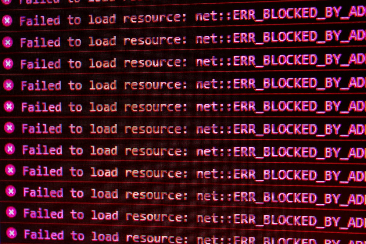 01net's tweet photo. 🔍 Les failles PHP2Shell créent un vrai casse-tête pour l'Internet mondial, on vous explique pourquoi !   ➡️ https://t.co/Eqnhw09s7F https://t.co/VUZB2GPNRT